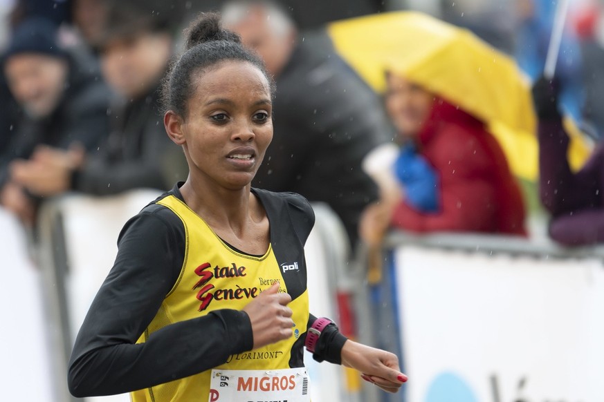 Helen Bekele, of Ethiopia, runs of the women&#039;s elite category, during the 42st Escalade Race (Course de l&#039;Escalade) in Geneva, Switzerland, on Sunday, December 1, 2019. Over 46,602 participa ...