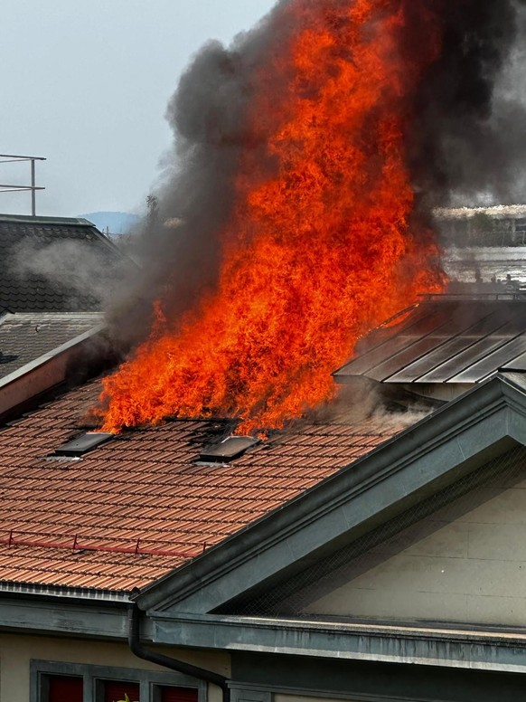 Incendie à Genève, rue du Cendrier.