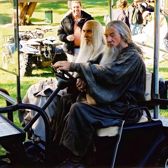 Behind the scenes of The Lord of the Rings with Ian McKellen and Christopher Lee

https://www.reddit.com/r/Moviesinthemaking/comments/xz67sn/behind_the_scenes_of_the_lord_of_the_rings_with/