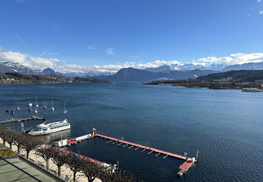 Ok, jolie vue. Mais ce n'est pas le Léman.