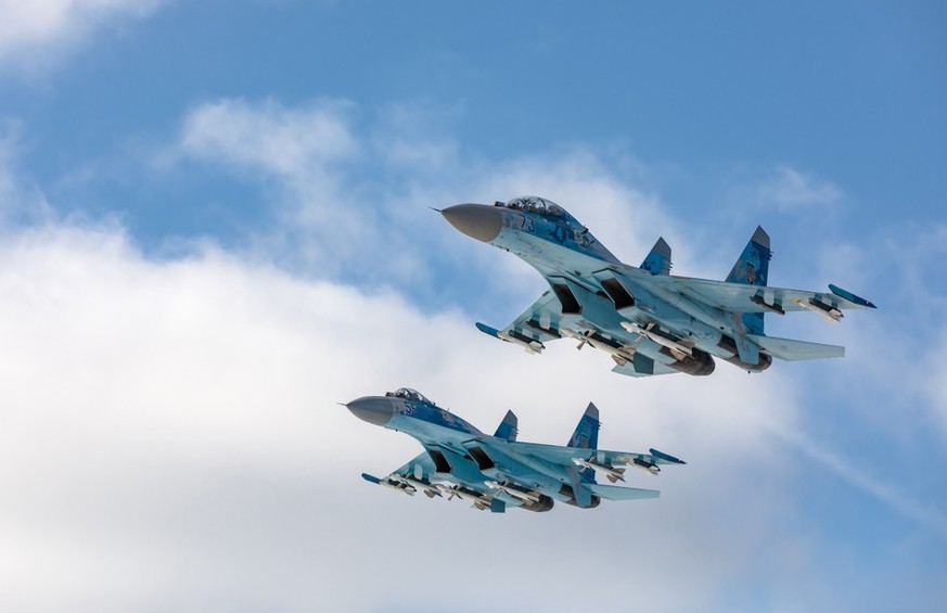 Deux Su-27 ukrainiens, comme à la parade.