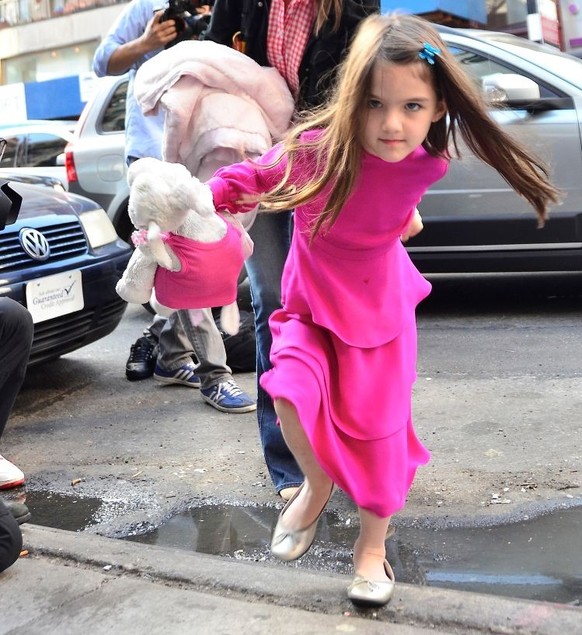 NEW YORK, NY - MARCH 20: Katie Holmes and Suri Cruise sighting on March 20, 2012 in New York City. (Photo by Alo Ceballos/FilmMagic)