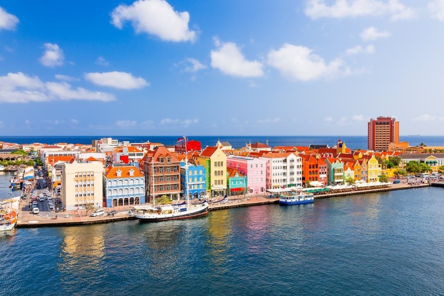 Willemstad, la capitale colorée de Curaçao.