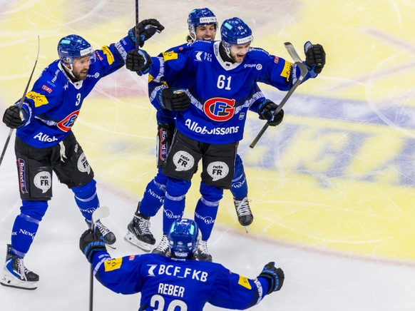 Jeremi Gerber (no 61) a marqué le but décisif après quatre minutes de prolongation.