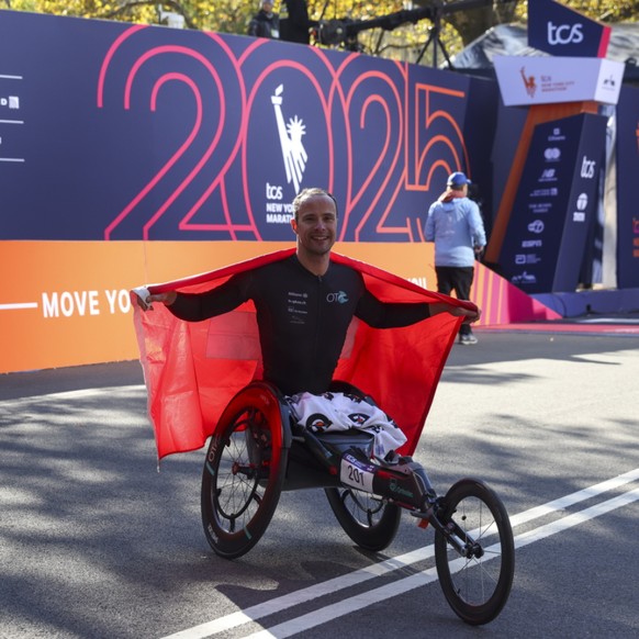 Marcel Hug (ici à New York) a triomphé pour la 12e fois dans le marathon d&#039;Oita lundi