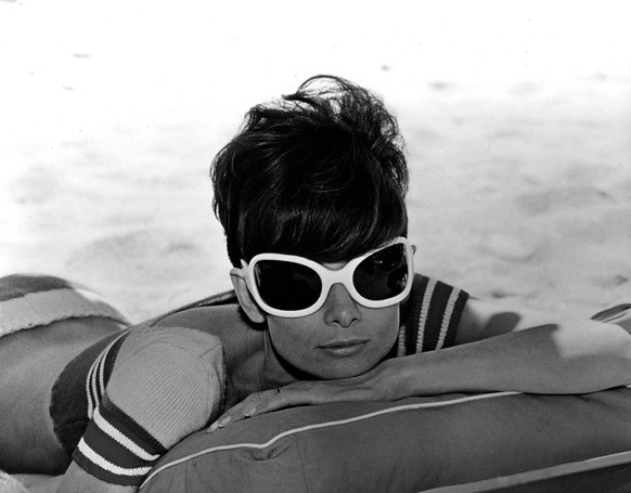 TWO FOR THE ROAD, Audrey Hepburn, 1967, TM &amp;amp; Copyright c 20th Century Fox Film Corp. All rights reserved. 20thCentFox/Courtesy Everett Collection ACHTUNG AUFNAHMEDATUM GESCHÄTZT PUBLICATIONxIN ...