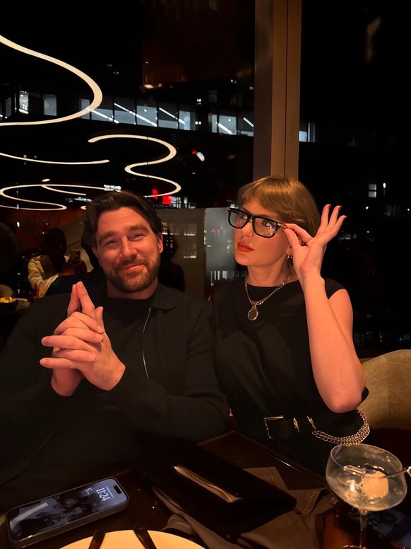 Le premier cliché du couple sur Instagram, publié par Travis presque deux ans après le début de leur relation.