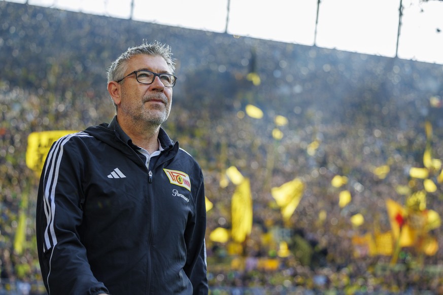 epa10905420 Union?s head coach Urs Fischer reacts prior to the German Bundesliga soccer match between Borussia Dortmund and 1.FC Union Berlin in Dortmund, Germany, 07 October 2023. EPA/CHRISTOPHER NEU ...