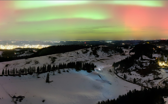 Une tempête solaire provoque des aurores boréales en Suisse
