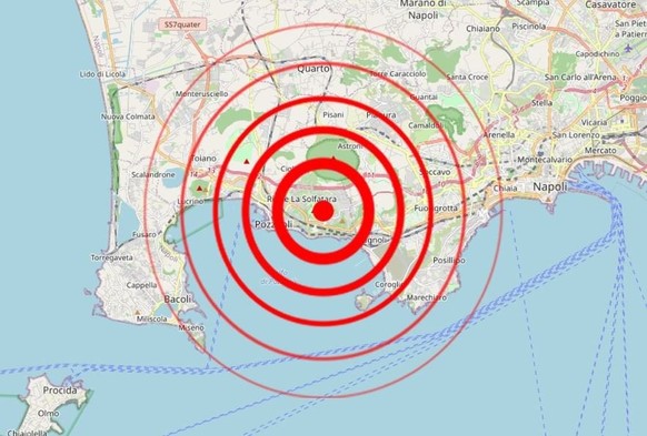 La secousse a été ressentie à Naples.