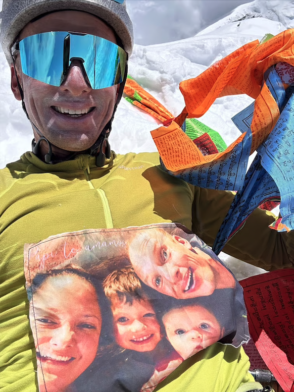 Karl Egloff a toujours sur lui une photo de sa famille.