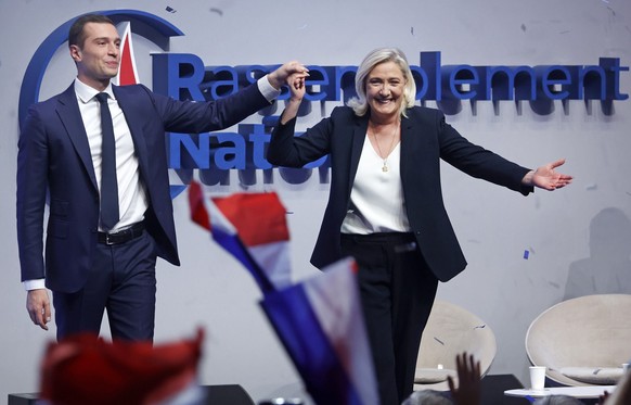 PARIS, FRANCE - NOVEMBER 05: Newly elected French far-right party Rassemblement National (RN)'s president Jordan Bardella (L) and French far-right party Rassemblement National (RN) parliamentary  ...
