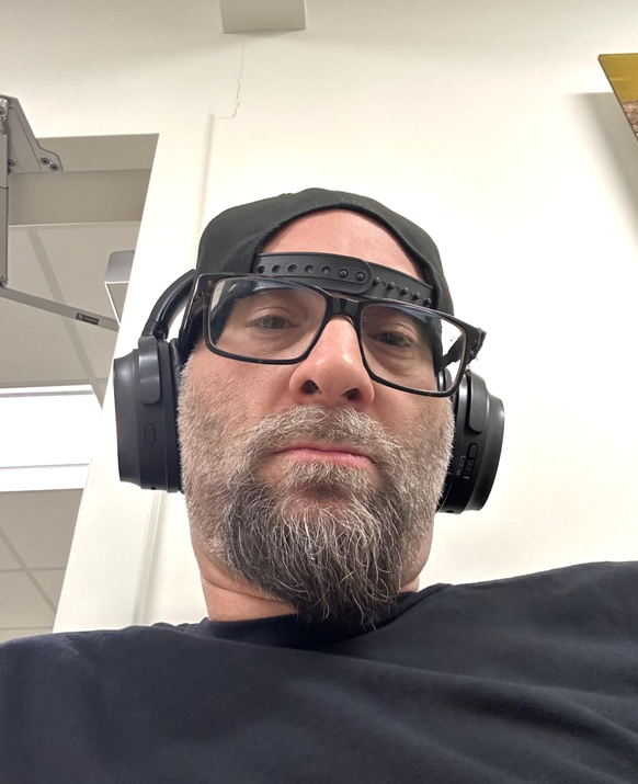 Vem Miller, 49 ans, enregistré comme républicain dans le Nevada, s'affiche sur les réseaux sociaux comme un fervent supporter de Donald Trump.