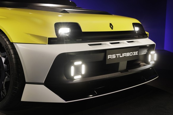 Renault 5 Turbo 3E image bank media Preshow, on March 5th at Flins, France - Photo Clément Choulot / DPPI