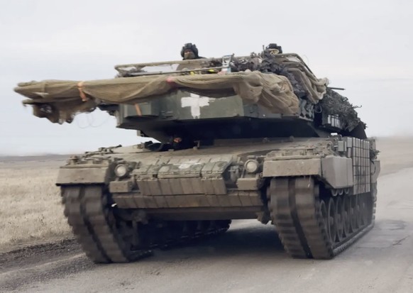 Un char de combat principal Leopard 2 près de Pokrovsk