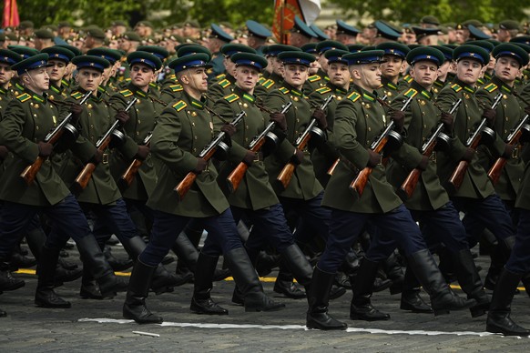 epa12086365 Russian servicemen march along Red Square during the Victory Day military parade in Moscow, Russia, 09 May 2025. Russia marks the 80th anniversary of the victory in World War II over Nazi  ...