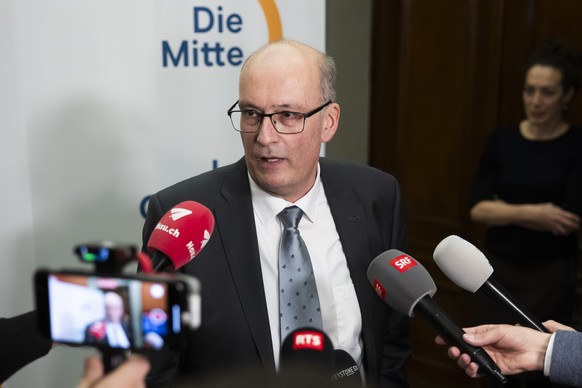 Bundesratskandidat Markus Ritter, Nationalrat Mitte-SG, beantwortet nach seinem Hearing bei der Bundeshausfraktion der Mitte Fragen der Journalisten, am Freitag, 21. Februar 2025, im Bundeshaus in Ber ...