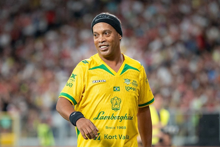 Un génie du foot vient jouer en Suisse