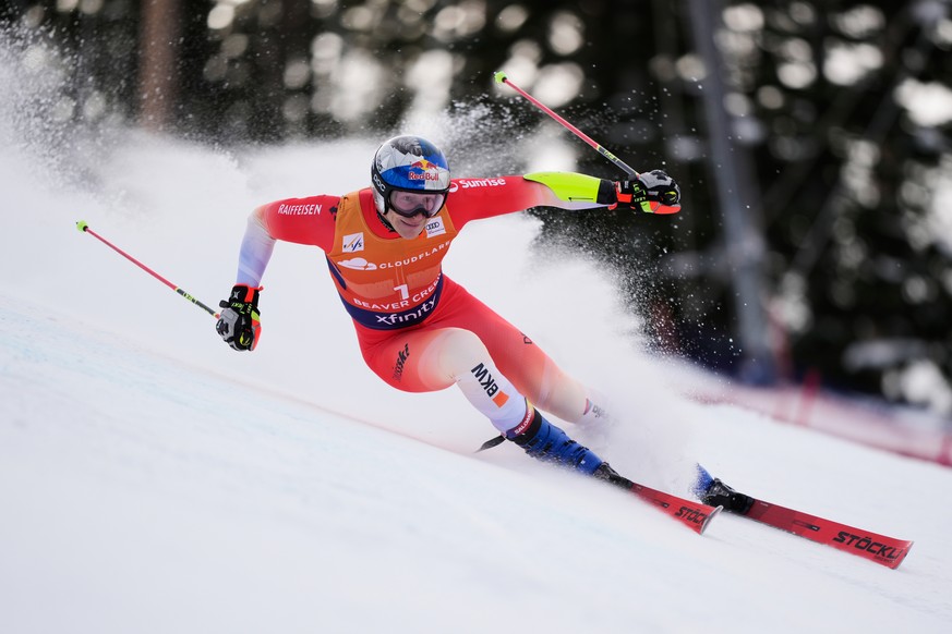 KEYPIX - Switzerland&#039;s Marco Odermatt competes during a World Cup men&#039;s giant slalom skiing race, Sunday, Dec. 7, 2025, in Beaver Creek, Colo. (KEYSTONE/AP Photo/Robert F. Bukaty)