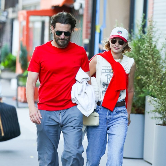 NEW YORK, NEW YORK - NOVEMBER 11: Bradley Cooper and Gigi Hadid are seen in NoHo on November 11, 2024 in New York City. (Photo by Aeon/GC Images)