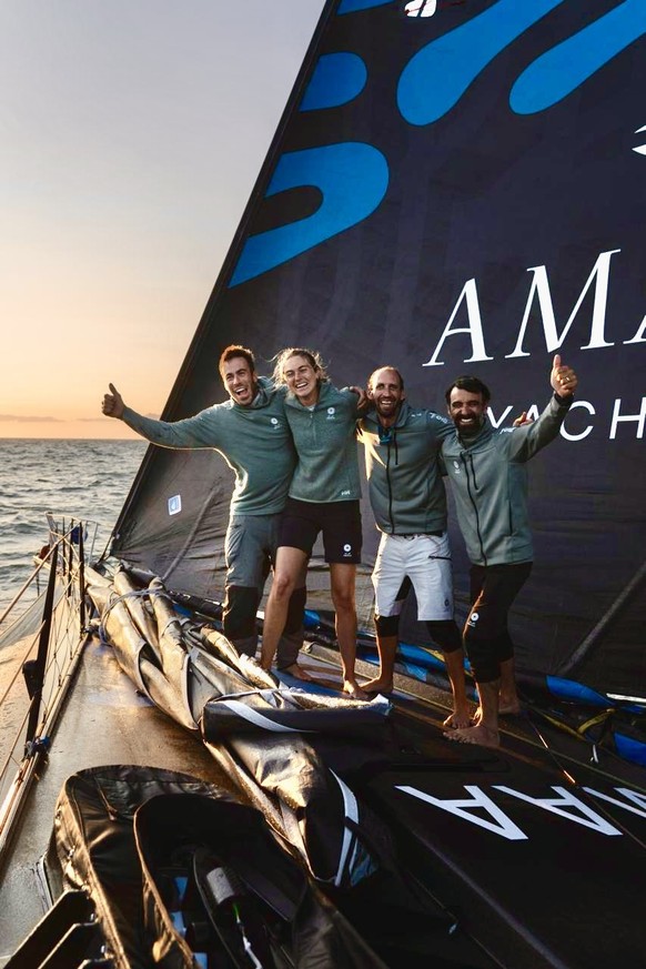 Les quatre marins suisses de la première étape entre Kiel et Portsmouth, notamment le skipper Alan Roura (tout à droite).