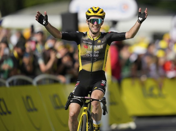 La joie de Simon Yates à l&#039;arrivée