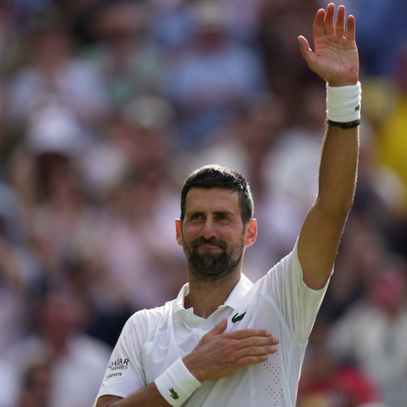 Novak Djokovic s'est imposé en quatre sets face au qualifié Roman Safiullin.