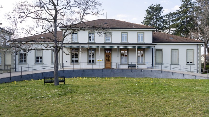 Das Gebauede der Patientenaufnahme der UPK (Universitaere Psychiatrische Kliniken Basel) in Basel, am Mittwoch, 25. Maerz 2020. Die UPK bieten eine Hotline fuer psychologische Fragen waehrend der Coro ...
