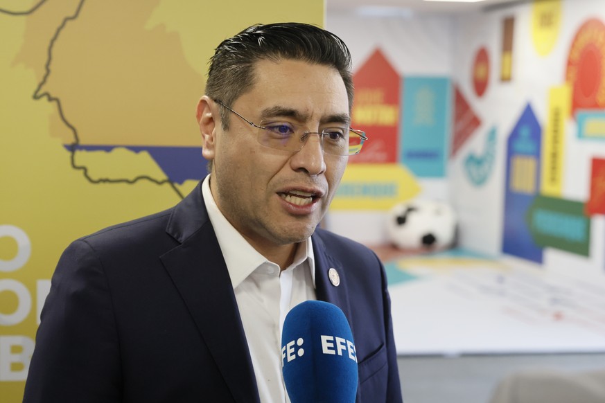 epa13052478 President of the National Electoral Council (CNE), Cristian Quiroz speaks during an interview with EFE news agency in Bogota, Colombia, 20 June 2026. Colombians will vote on 21 June in a h ...