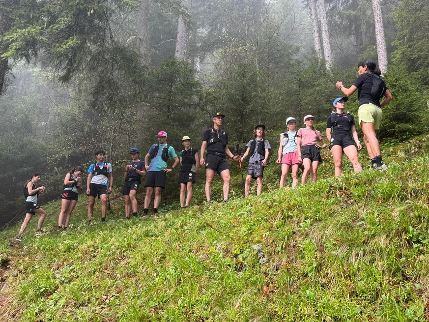 L'académie de trail basée à Martigny emmène ses jeunes protégés sur les sentiers montagneux et dans les forêts.
