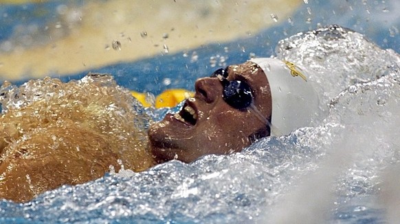 Marcus Rogan of Austria swims and places 3rd in men&#039;s 200m backstroke final of the European Short Course Swimming Championships in Dublin, Thursday 11 December 2003. The Championships take place  ...