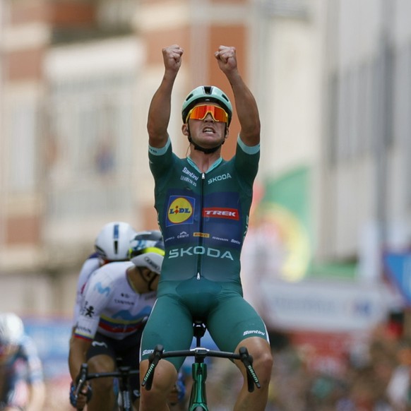 Mads Pedersen n&#039;a laissé aucune chance au groupe de tête en s&#039;imposant au sprint.