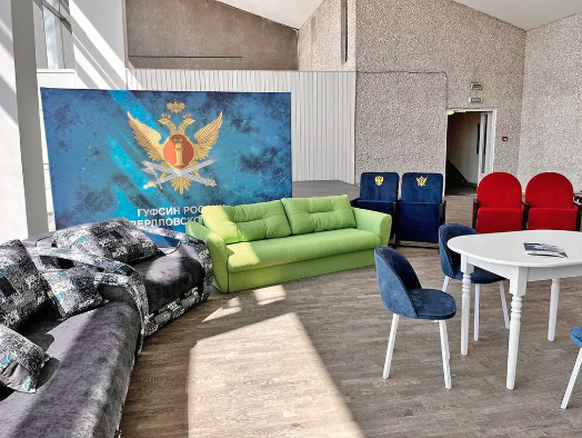 Les prisons russes construisent des meubles plus cool qu’Ikea
