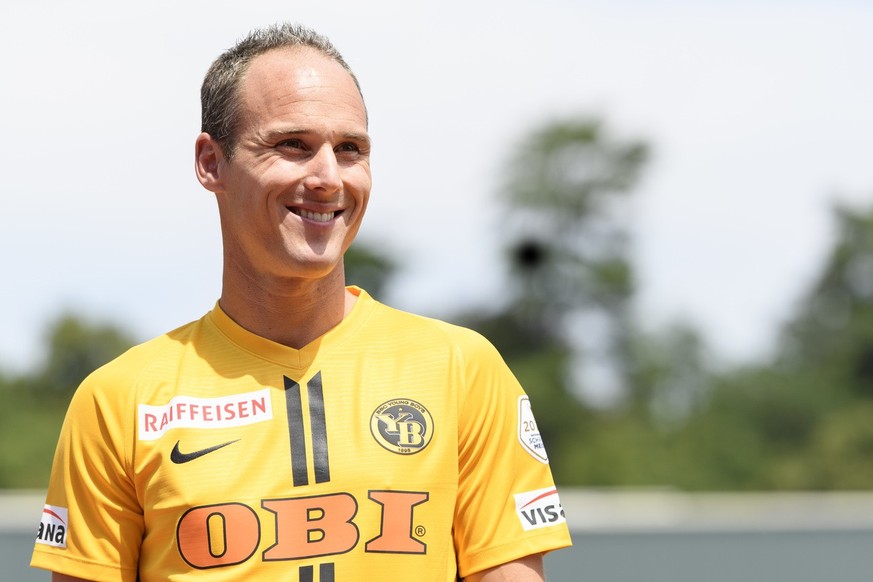 L'ancien consultant de la RTS pour les matchs de la Nati, Steve von Bergen, est le nouveau directeur sportif de Young Boys.