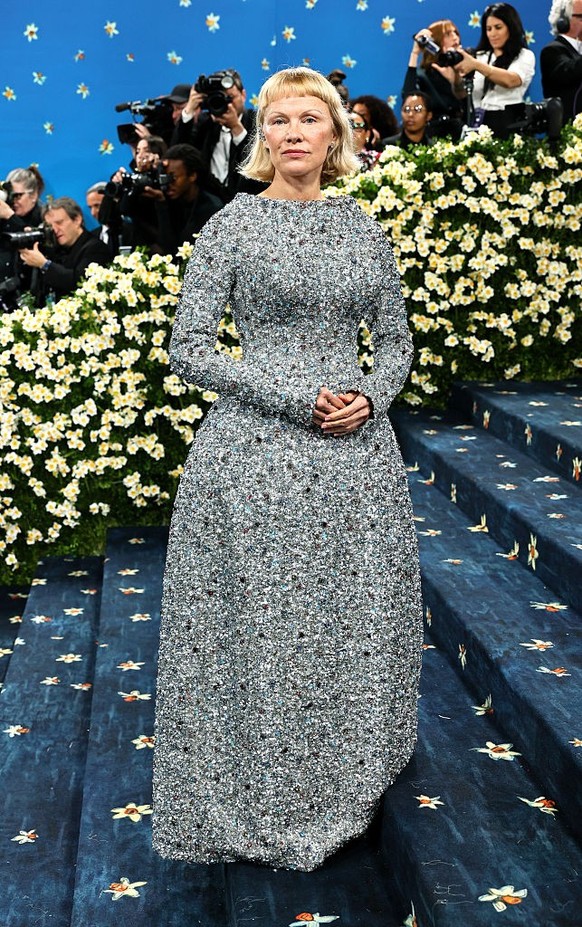 NEW YORK, NEW YORK - MAY 05: Pamela Anderson attends the 2025 Met Gala Celebrating "Superfine: Tailoring Black Style" at Metropolitan Museum of Art on May 05, 2025 in New York City. (Photo b ...