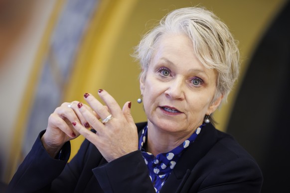 La conseillere d&#039;Etat Florence Nater s&#039;exprime lors d&#039;une conference de presse du Conseil d&#039;Etat du canton de Neuchatel au sujet de la situation conjoncturelle et de la hausse des  ...