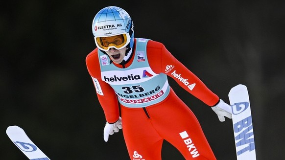 Dominik Peter of Switzerland in action during the men&#039;s ski jumping FIS World Cup at the Titlisschanze in Engelberg, Switzerland, Sunday, December 19, 2021. (KEYSTONE/Gian Ehrenzeller)