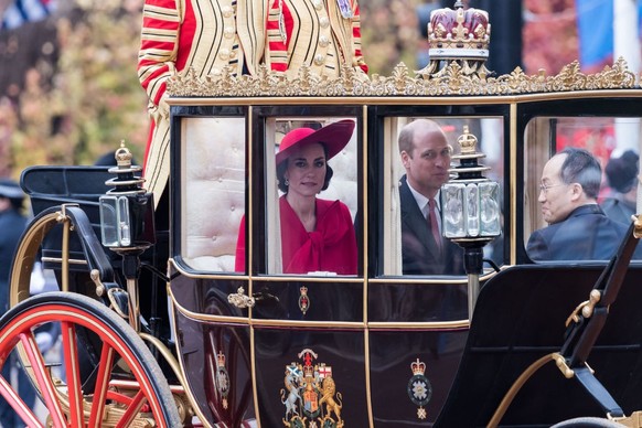 State Visit of President of the Republic of Korea Yoon Suk Yeol - Buckingham Palace, London Prince William The Prince of Wales and Princess Catherine The Princess of Wales arrive in a carriage at Buck ...