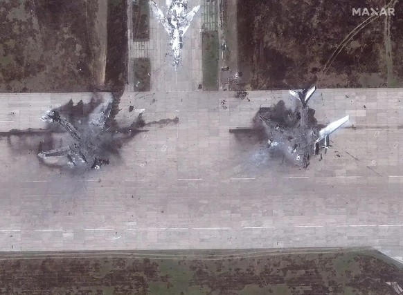 Image satellite des bombardiers détruits sur l&#039;aérodrome de Belaïa en Russie.