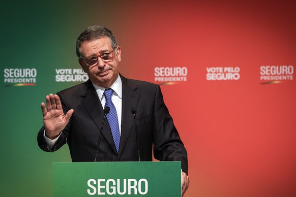 epa12660089 Portuguese presidential candidate Antonio Jose Seguro addresses supporters after advancing to the second round of the presidential elections at his campaign headquarters in Caldas da Rainh ...