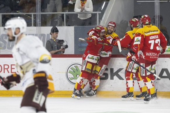Biel&#039;s forward Luca Hischier, 2. Left, celebrates his goal 2-1 with teammates, during the sixth leg of the National League Swiss Championship final playoff game between EHC Biel-Bienne and Geneve ...