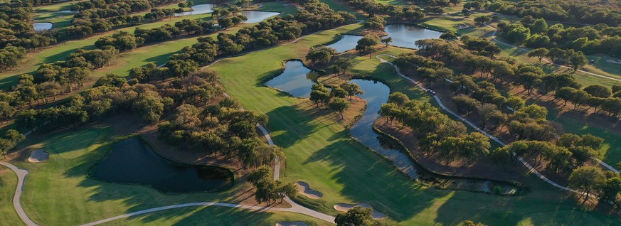 Les somptueuses pelouses de l'Indian Creek Country Club.