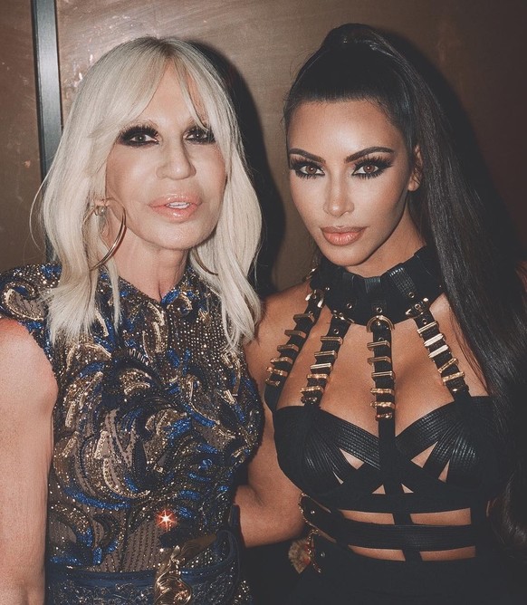 Donatella Versace fait partie de ses grandes copines.