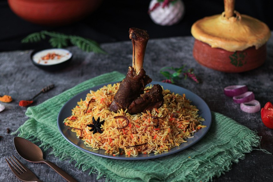 Lamb shanks – Lammstelzen – souris d'agneau. Lamb shank biryani.