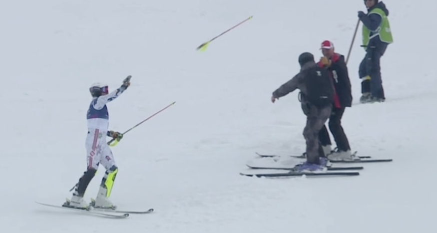 Le rival de Loïc Meillard craque complètement