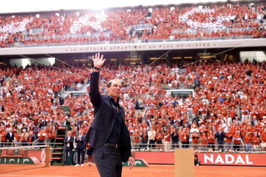 epa12134613 Spanish tennis player Rafael Nadal attends his honouring ceremony at the Court Philippe Chatrier at the French Open Grand Slam tennis tournament at Roland Garros in Paris, France, 25 May 2 ...