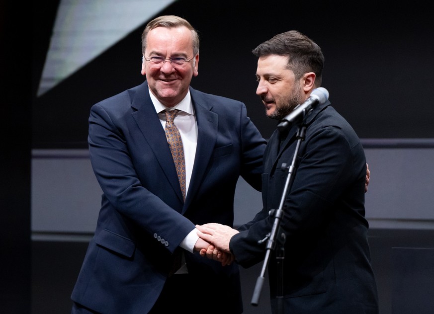 Alerte au «missile balistique» pendant la visite du chef de l'Otan