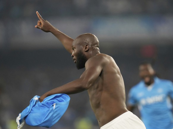 Romelu Lukaku a inscrit le but de la sécurité pour Naples, qui a remporté vendredi son 4e Scudetto
