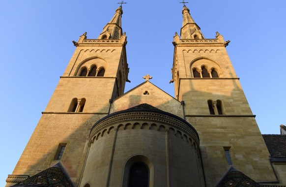 Une vue de la collegiale ce lundi 25 septembre 2017 a Neuchatel. (KEYSTONE/Laurent Gillieron)