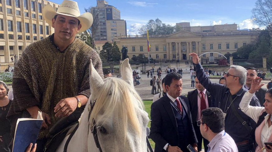 Colombie Sénateur cheval parlement politique